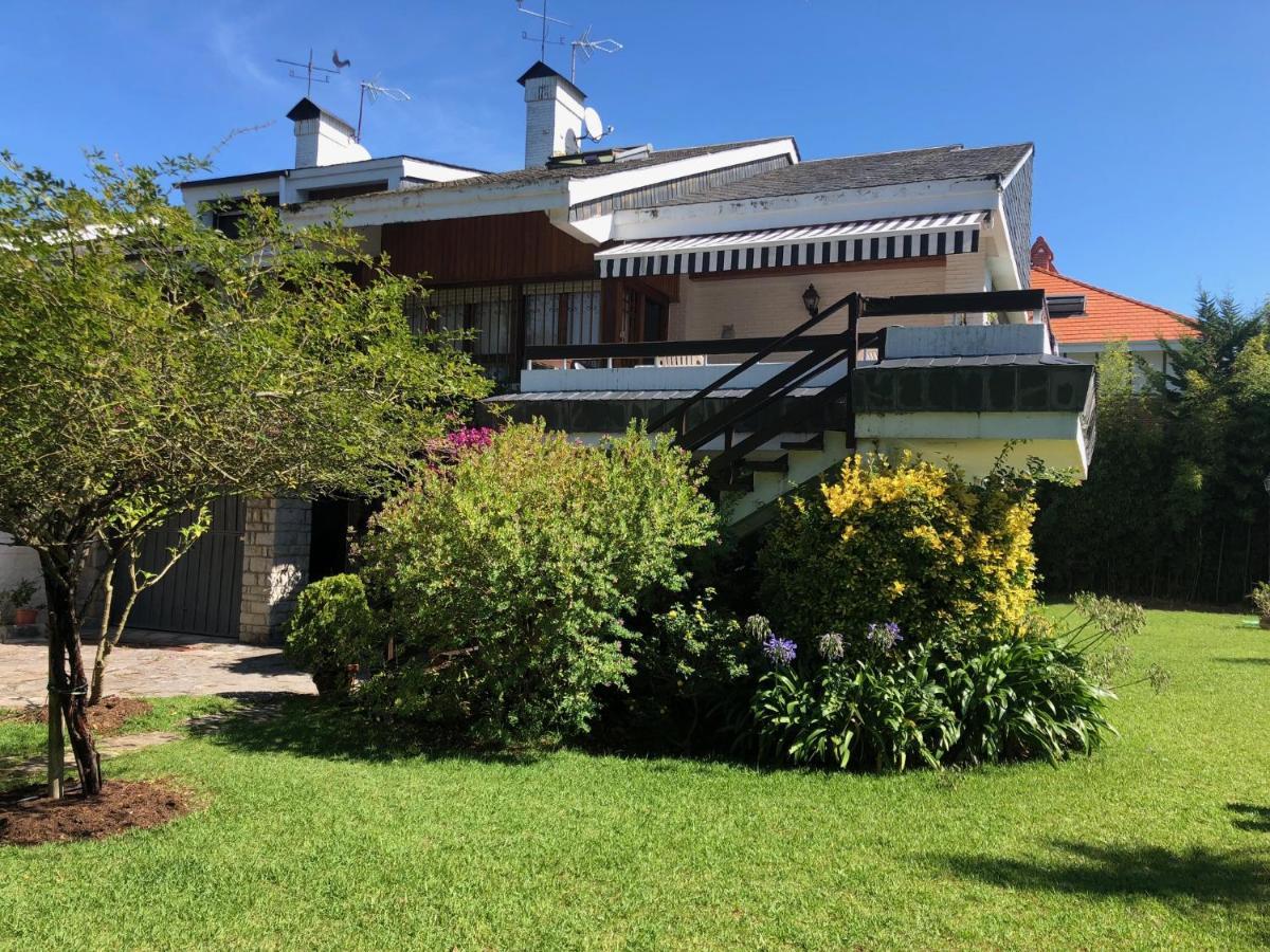 Chalet Al Lado De La Playa Con Piscina Privada, Jardin Y Barbacoa, Fronton, 6 Habitaciones Ларедо Экстерьер фото
